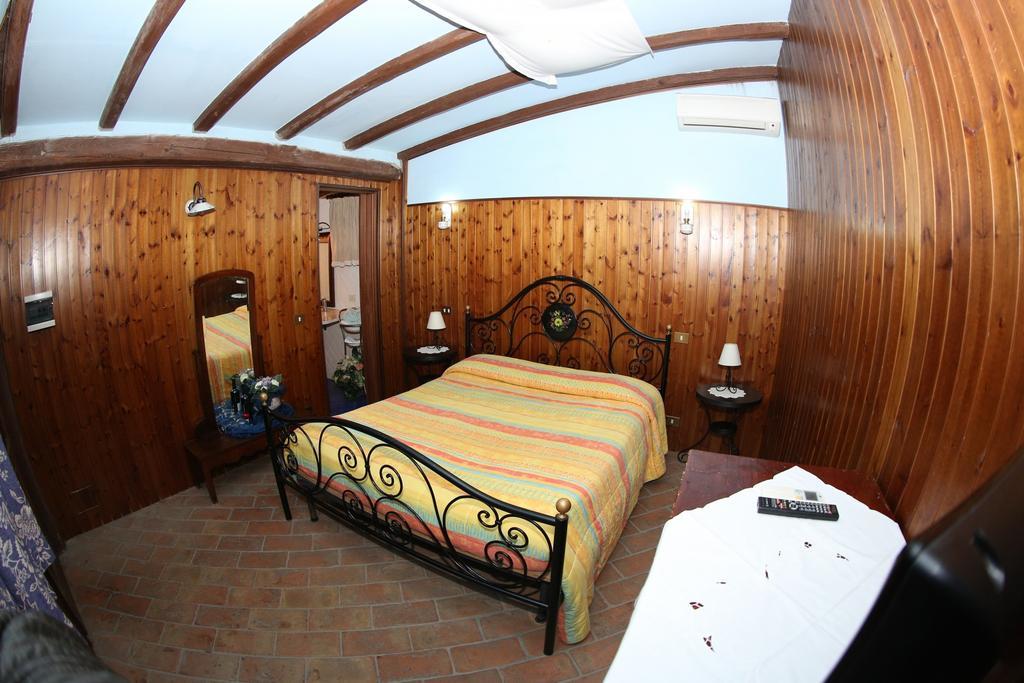 Agriturismo Monte Due Torri Genzano di Roma Exteriör bild