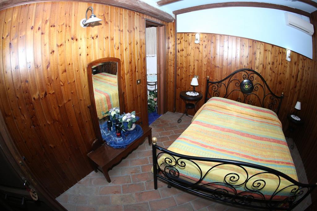 Agriturismo Monte Due Torri Genzano di Roma Exteriör bild